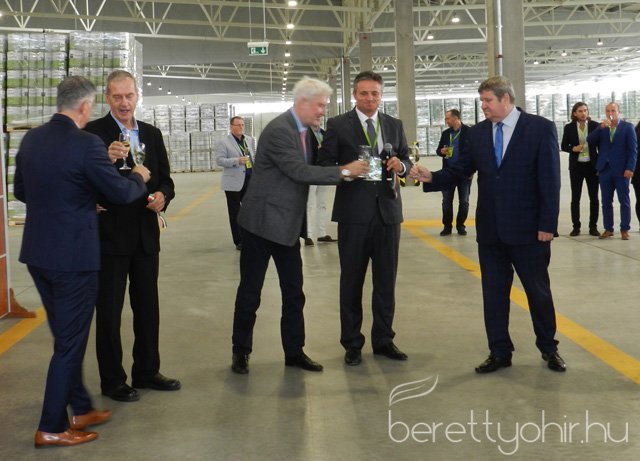 Tama raktárcsarnok átadó ünnepség 43